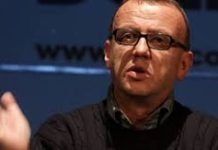 Stefan Çapaliku auf Deutsch Stefan Çapaliku